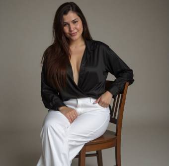 ARDIENTE VENEZOLANA DE CUERPO SEXY