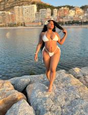 ABRIL.. Chica muy atractiva llena de mucho placer
