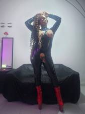 Switch Vanesa, te domina o te obedece