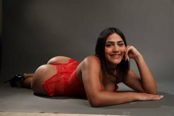 AMIGAS DISPONIBLES MUY CERCA DE PLAZA CASTILLA