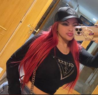 (i) CANDY, ENFERMERA EN EL PARO