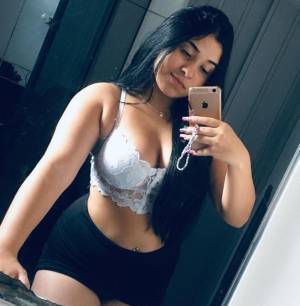 Soy carolina, una hermosa chica latina / / / /