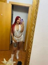 (i) CLOE PELIRROJA MUY PASIONAL